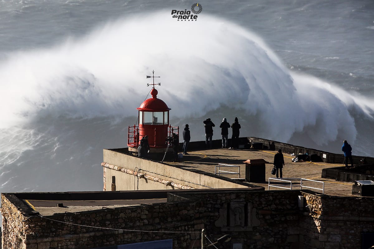 Câmara Municipal da Nazaré sensibiliza visitantes para cumprimento das normas de segurança